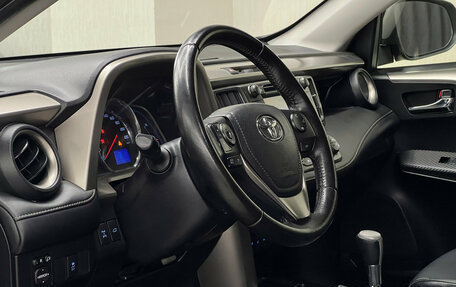 Toyota RAV4, 2014 год, 2 247 000 рублей, 10 фотография