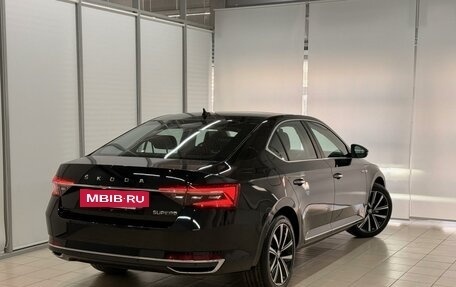 Skoda Superb III рестайлинг, 2025 год, 3 750 000 рублей, 5 фотография