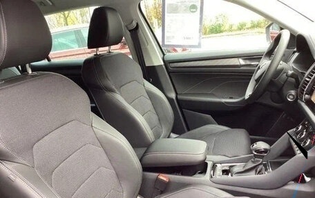 Skoda Kodiaq, 2023 год, 3 500 000 рублей, 10 фотография