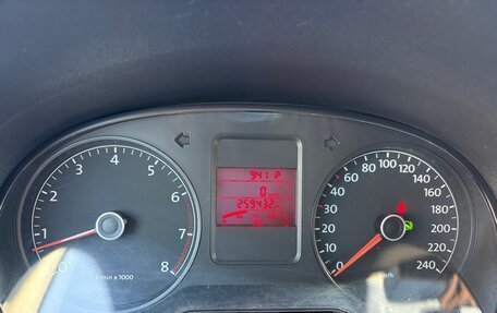 Volkswagen Polo VI (EU Market), 2012 год, 550 000 рублей, 11 фотография