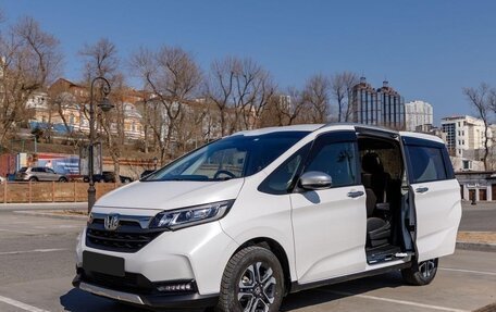 Honda Freed II, 2022 год, 1 625 000 рублей, 2 фотография