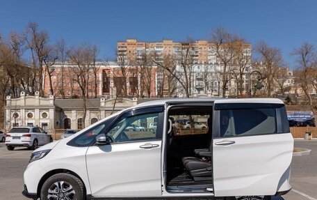 Honda Freed II, 2022 год, 1 625 000 рублей, 3 фотография