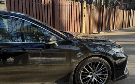 Toyota Camry, 2021 год, 2 650 000 рублей, 6 фотография