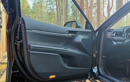 Toyota Camry, 2021 год, 2 650 000 рублей, 10 фотография