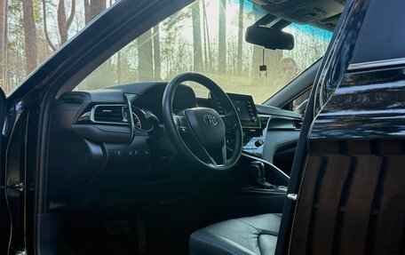 Toyota Camry, 2021 год, 2 650 000 рублей, 12 фотография