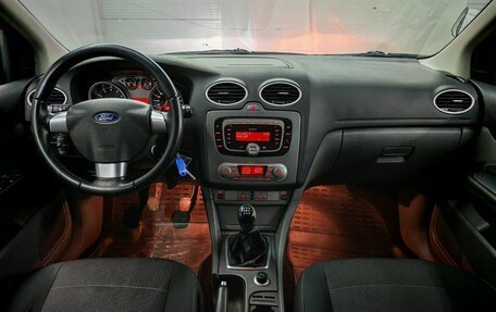 Ford Focus II рестайлинг, 2010 год, 643 000 рублей, 11 фотография