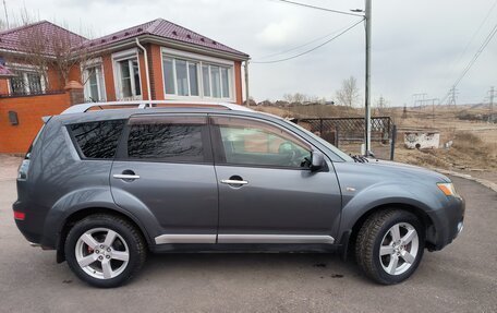 Mitsubishi Outlander III рестайлинг 3, 2005 год, 798 000 рублей, 2 фотография