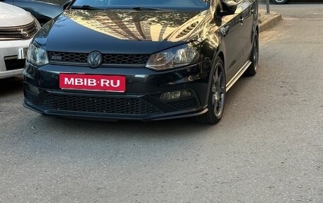 Volkswagen Polo VI (EU Market), 2018 год, 925 000 рублей, 3 фотография