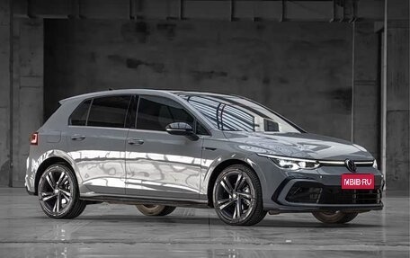 Volkswagen Golf VIII, 2023 год, 1 800 000 рублей, 1 фотография