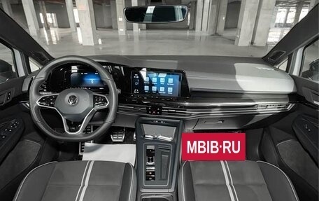 Volkswagen Golf VIII, 2023 год, 1 800 000 рублей, 6 фотография