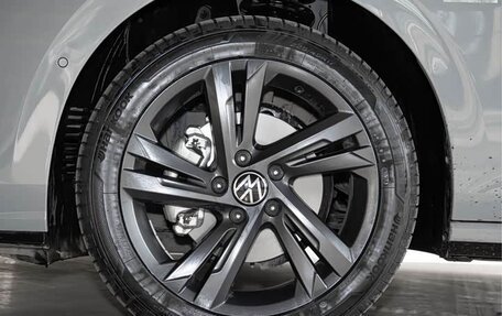 Volkswagen Golf VIII, 2023 год, 1 800 000 рублей, 18 фотография