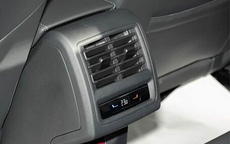 Volkswagen Golf VIII, 2023 год, 1 800 000 рублей, 16 фотография