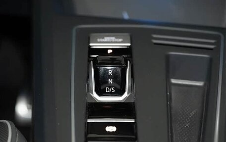 Volkswagen Golf VIII, 2023 год, 1 800 000 рублей, 15 фотография