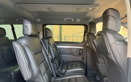 Peugeot Traveller I, 2018 год, 2 779 000 рублей, 11 фотография