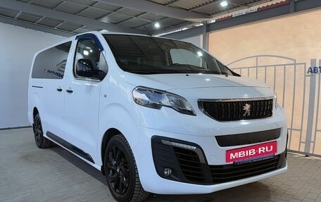 Peugeot Traveller I, 2018 год, 2 779 000 рублей, 7 фотография