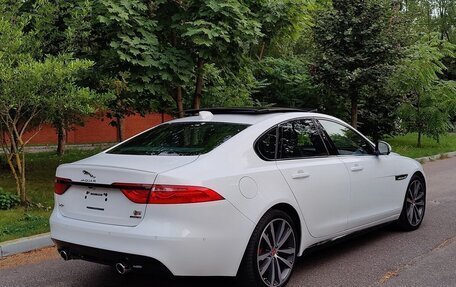 Jaguar XF II, 2017 год, 2 950 000 рублей, 7 фотография