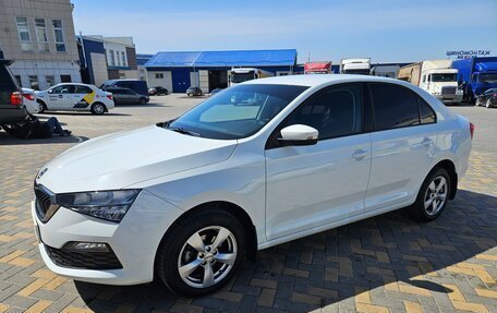 Skoda Rapid II, 2021 год, 1 800 000 рублей, 1 фотография