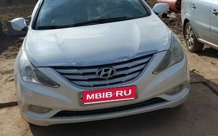 Hyundai Sonata VI, 2013 год, 600 000 рублей, 1 фотография
