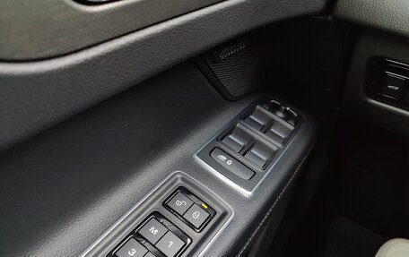 Jaguar XF II, 2017 год, 2 950 000 рублей, 14 фотография