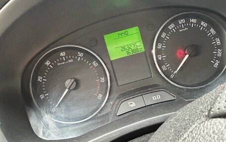 Skoda Fabia II, 2011 год, 480 000 рублей, 14 фотография