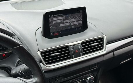 Mazda 3, 2017 год, 1 350 000 рублей, 20 фотография