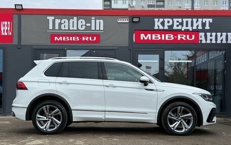 Volkswagen Tiguan II, 2022 год, 3 400 000 рублей, 13 фотография