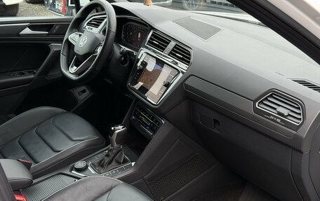 Volkswagen Tiguan II, 2022 год, 3 400 000 рублей, 35 фотография