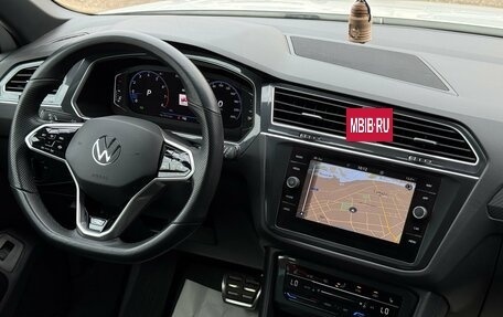 Volkswagen Tiguan II, 2022 год, 3 400 000 рублей, 32 фотография