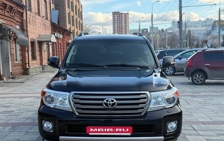 Toyota Land Cruiser 200, 2014 год, 3 780 000 рублей, 2 фотография
