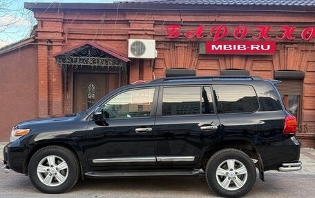 Toyota Land Cruiser 200, 2014 год, 3 780 000 рублей, 8 фотография