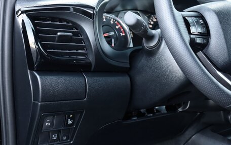 Toyota Hilux VIII, 2026 год, 9 500 000 рублей, 28 фотография