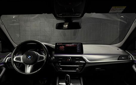 BMW 5 серия, 2021 год, 3 952 000 рублей, 8 фотография