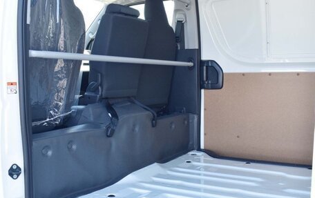 Toyota HiAce H200, 2026 год, 4 200 000 рублей, 13 фотография