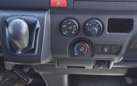 Toyota HiAce H200, 2026 год, 4 200 000 рублей, 14 фотография