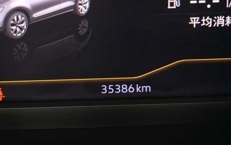 Volkswagen T-Roc I, 2022 год, 1 690 000 рублей, 8 фотография