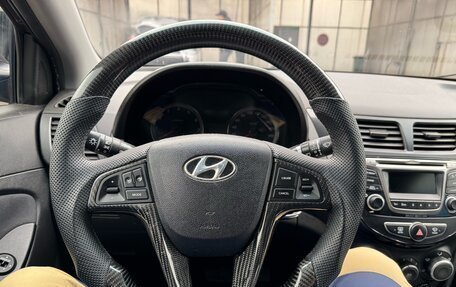 Hyundai Solaris II рестайлинг, 2016 год, 950 000 рублей, 8 фотография