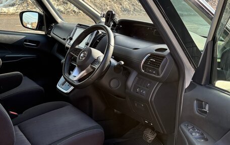 Nissan Serena IV, 2018 год, 2 000 000 рублей, 10 фотография