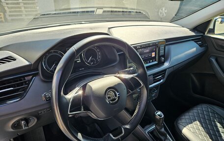 Skoda Rapid II, 2021 год, 1 800 000 рублей, 5 фотография