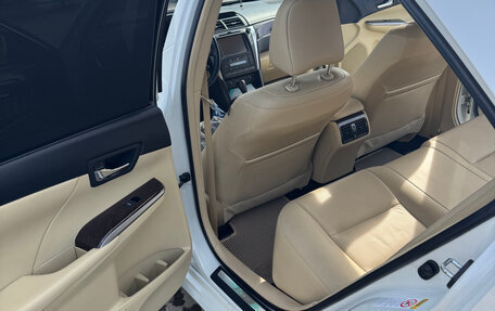 Toyota Camry, 2016 год, 2 500 000 рублей, 16 фотография