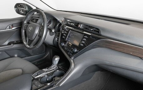 Toyota Camry, 2020 год, 3 084 600 рублей, 7 фотография