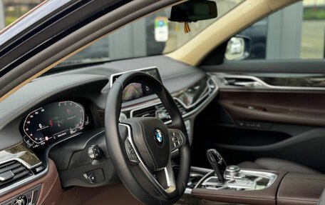 BMW 7 серия, 2019 год, 4 650 000 рублей, 9 фотография