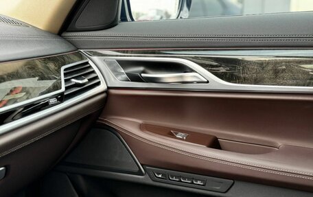 BMW 7 серия, 2019 год, 4 650 000 рублей, 16 фотография