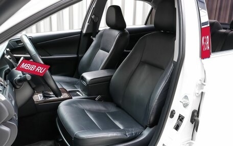 Toyota Camry, 2017 год, 2 249 000 рублей, 9 фотография