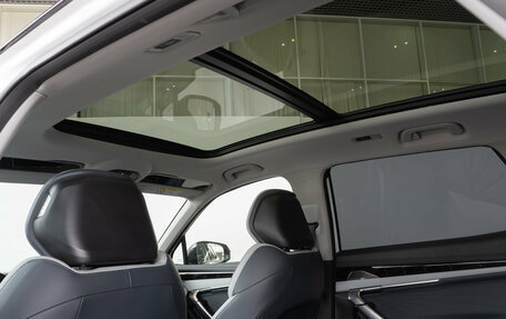 Geely Atlas, 2023 год, 2 890 000 рублей, 16 фотография