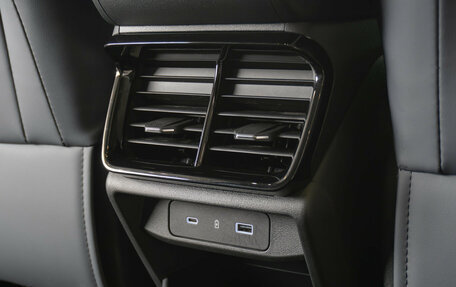 Geely Atlas, 2023 год, 2 890 000 рублей, 35 фотография