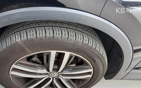 Volkswagen Tiguan II, 2021 год, 2 385 000 рублей, 5 фотография