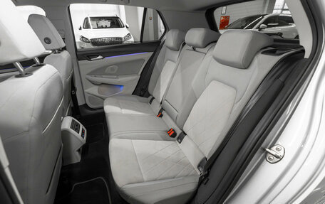 Volkswagen Golf VIII, 2020 год, 3 250 000 рублей, 13 фотография