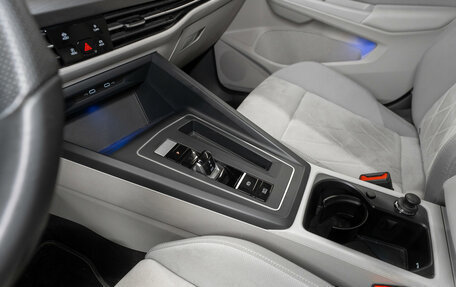 Volkswagen Golf VIII, 2020 год, 3 250 000 рублей, 17 фотография