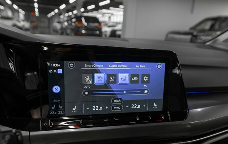 Volkswagen Golf VIII, 2020 год, 3 250 000 рублей, 21 фотография