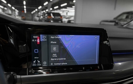 Volkswagen Golf VIII, 2020 год, 3 250 000 рублей, 20 фотография